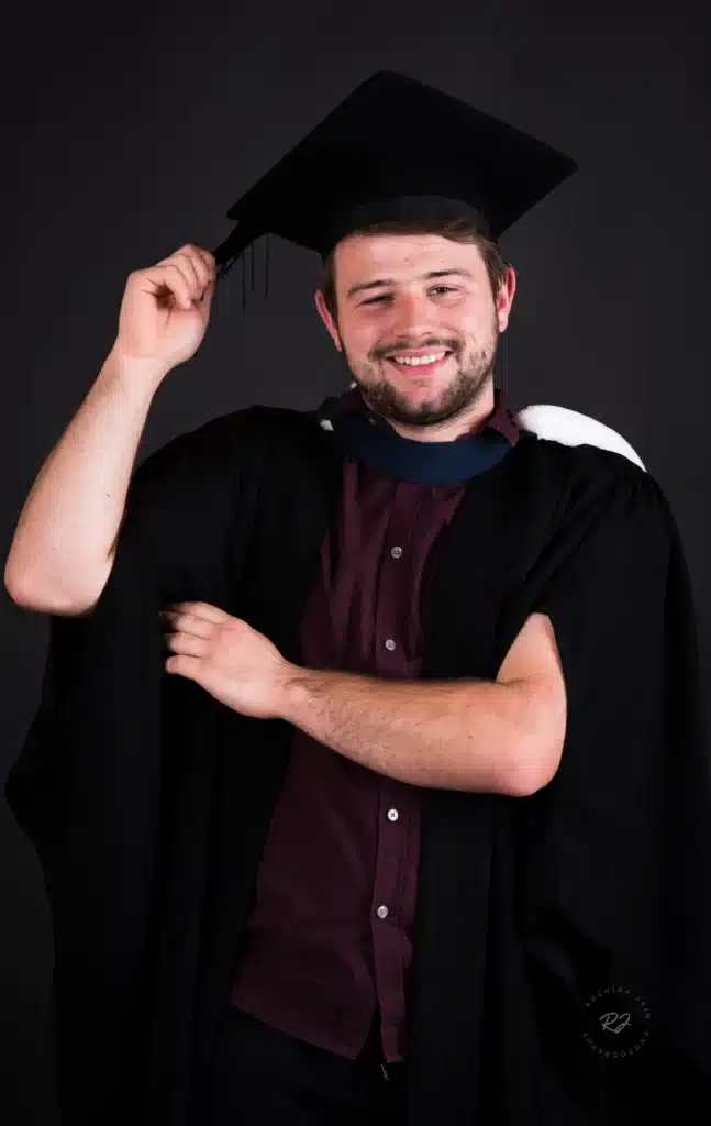 Experienced photographer specializing in graduation ceremonies